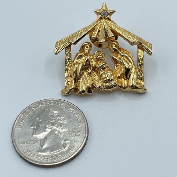 Vintage Christmas Nativity Scene Gold Tone Pin Brooch Rhinestone Classic - Picture 4 of 6